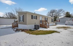 412 Midlands, Temperance, MI 48182