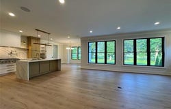 1231 Fox Chase Road, Bloomfield Hills, MI 48301