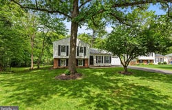 9518 CENTER STREET, VIENNA, VA 22181