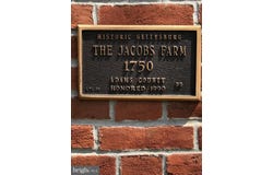 206 E KING STREET, EAST BERLIN, PA 17316