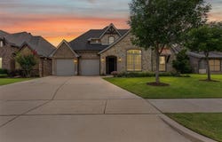 301 Prairie Oak Court, Burleson, TX 76028