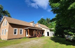 14 Arab Road, Lee, ME 04455