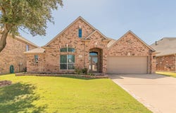 4943 Screech Owl Lane, Grand Prairie, TX 75052