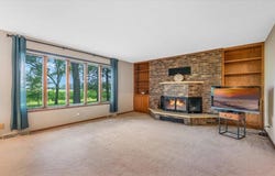 21901 Vista Road, Hutchinson, MN 55350