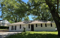 5309 N Michigan Avenue, Kansas City, MO 64118