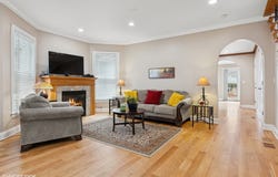 1513 W Highland Avenue, Chicago, IL 60660