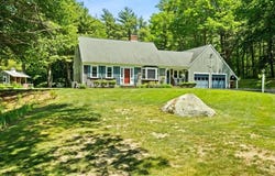 71 E Main St, Middleboro, MA 02346