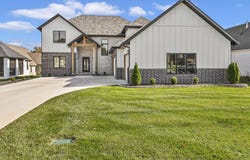3810 E Cherry Street, Springfield, MO 65809