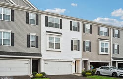 206 POND VIEW COURT, QUAKERTOWN, PA 18951