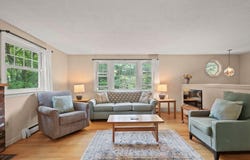 566 County Road, Pocasset, MA 02559