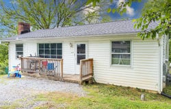 1711 S Fay St, Knoxville, TN 37921