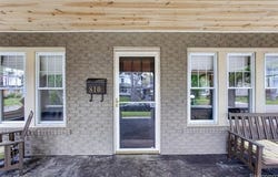 810 E 8th Street, Flint, MI 48503