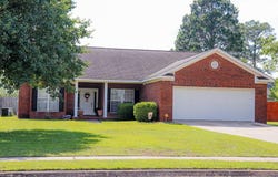 123 Lakeside Drive, Dothan, AL 36301