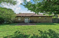 300 Travis Lane, Hewitt, TX 76643