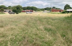 100 N Parkway Drive, Alvarado, TX 76009