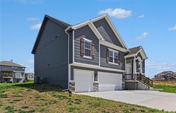 1018 Jasmine Drive, Liberty, MO 64068