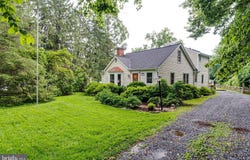 423 W COLONIAL HIGHWAY, HAMILTON, VA 20158