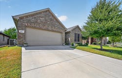 5817 Stream Drive, Fort Worth, TX 76137
