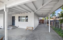 425 E Parker Court, Visalia, CA 93291