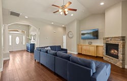257 E Milgeo Ave, Ripon, CA 95366