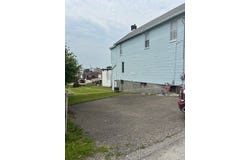 202 S Quarry Street, East Huntingdon, PA 15666