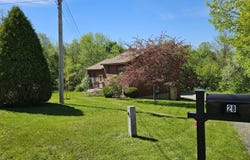 28 Park Avenue E, Brewer, ME 04412