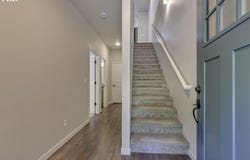 3382 SE BROOKWOOD Ave, Hillsboro, OR 97123
