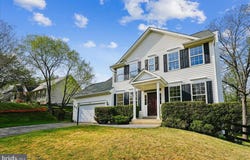 35580 SASSAFRAS DR, ROUND HILL, VA 20141
