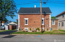 16 Woodview Avenue, Fords, NJ 08863