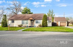 489 NW 4th Ave, Ontario, OR 97914