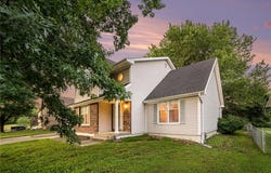 103 Cedar Street, Smithville, MO 64089