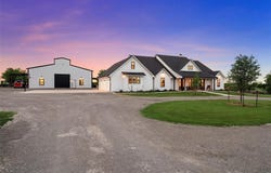 688 Pleasant Run Road, Crawford, TX 76638