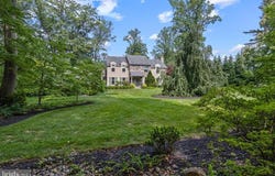 8 SHANNON CIRCLE, BRYN MAWR, PA 19010