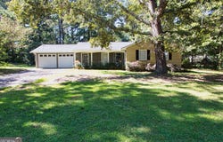 3720 Sunny Hill Drive, Loganville, GA 30052