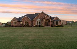 1313 Locust Grove Run, Piedmont, OK 73078