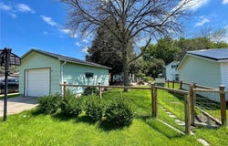 330 N Washington Avenue, Springfield, MN 56087