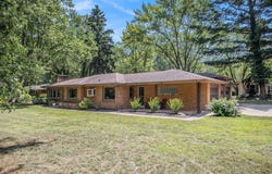 2434 W John Beers Road, Stevensville, MI 49127