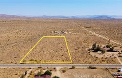 49 Aberdeen, Yucca Valley, CA 92284