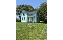 721 MULBERRY Street, Galesburg, IL 61401