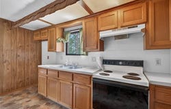 105728 S 4760 RD, Muldrow, OK 74948