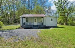 2535 Chapman Hwy, Sevierville, TN 37876
