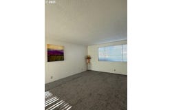 1947 W 17TH AVE, Eugene, OR 97402