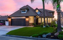 30205 White Wake, Canyon Lake, CA 92587