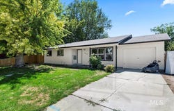 615 Canyon Ave, Wilder, ID 83676