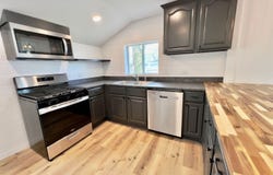 806 N Harrison Street, Syracuse, IN 46567-1102
