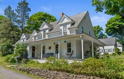 11 Spencer Street, Orono, ME 04473