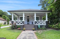 1750 Thompson, East Point, GA 30344