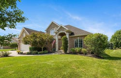 1205 N Dewey, Auburn, IN 46706