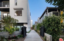 2108 Barry Ave, Los Angeles, CA 90025