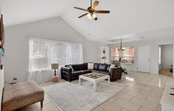 253 Brae Burn Circle, Meadowlakes, TX 78654